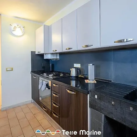 Apartment Vascello Di Marola, Terre Marine